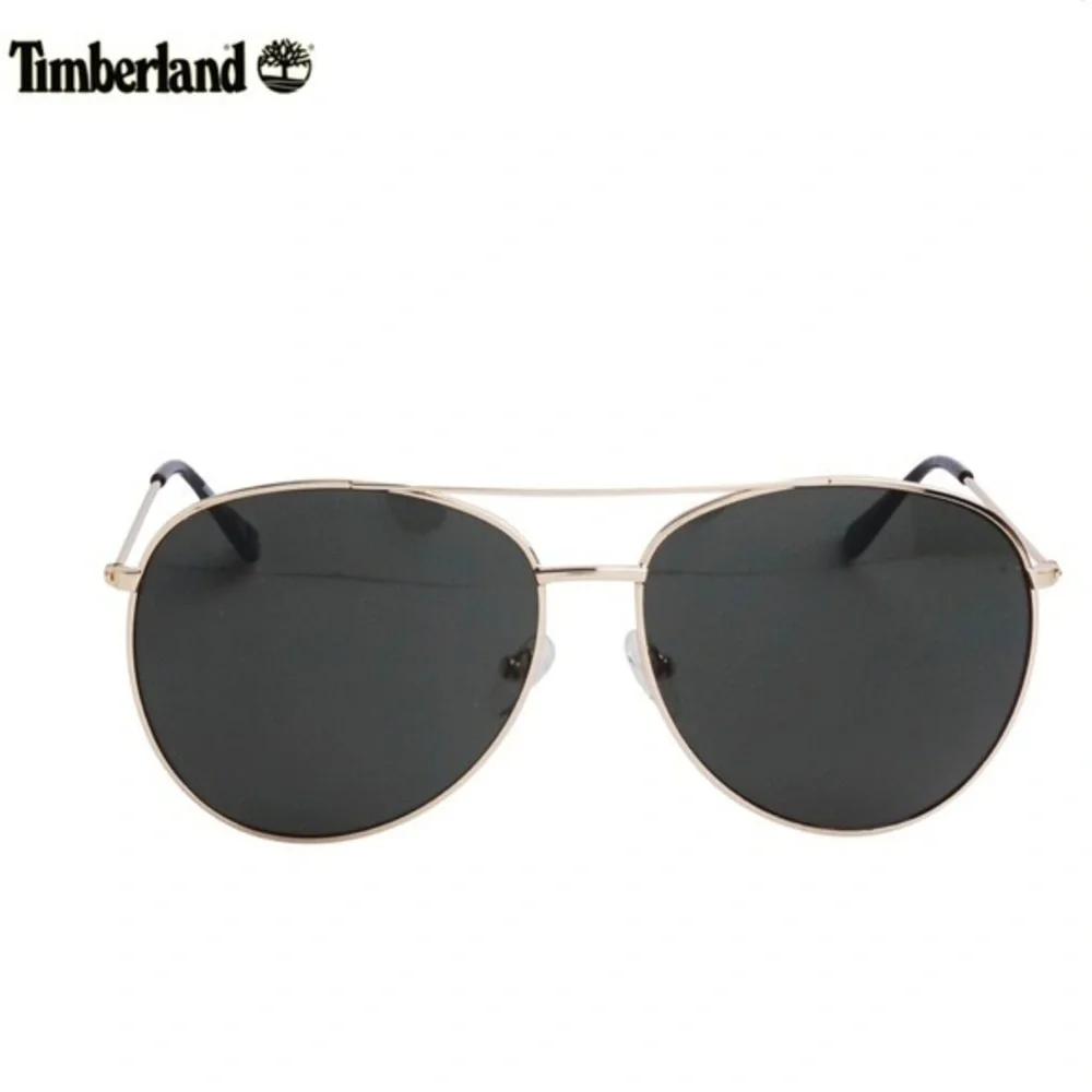 Classic Black Aviator Sunglasses